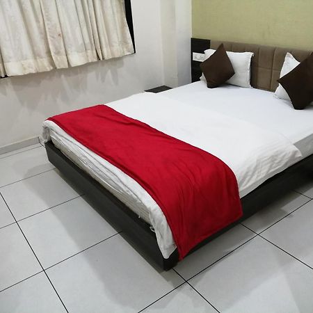Hotel Best Velly Gandhinagar Ngoại thất bức ảnh