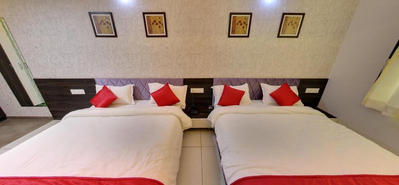 Hotel Best Velly Gandhinagar Ngoại thất bức ảnh