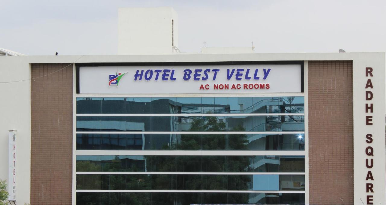 Hotel Best Velly Gandhinagar Ngoại thất bức ảnh